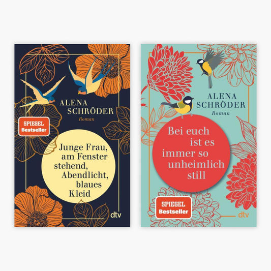 Junge Frau, am Fenster stehend, Abendlicht, blaues Kleid + Bei euch ist es immer so unheimlich still + 1 exklusives Postkartenset