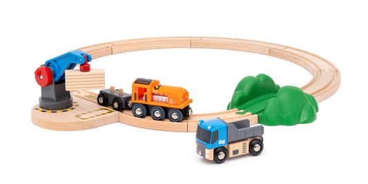 BRIO World - Starterset Güterzug mit Kran A