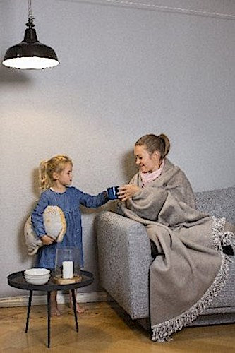 Buchcover: Fussenegger UNI-Designer Kuscheldecken - mit Fransen 150 x 200 cm rauch