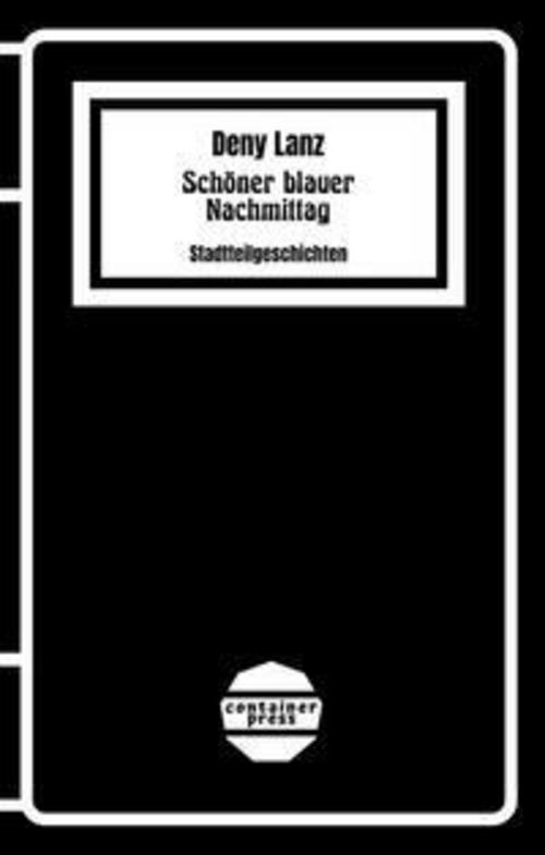 Schöner blauer Nachmittag