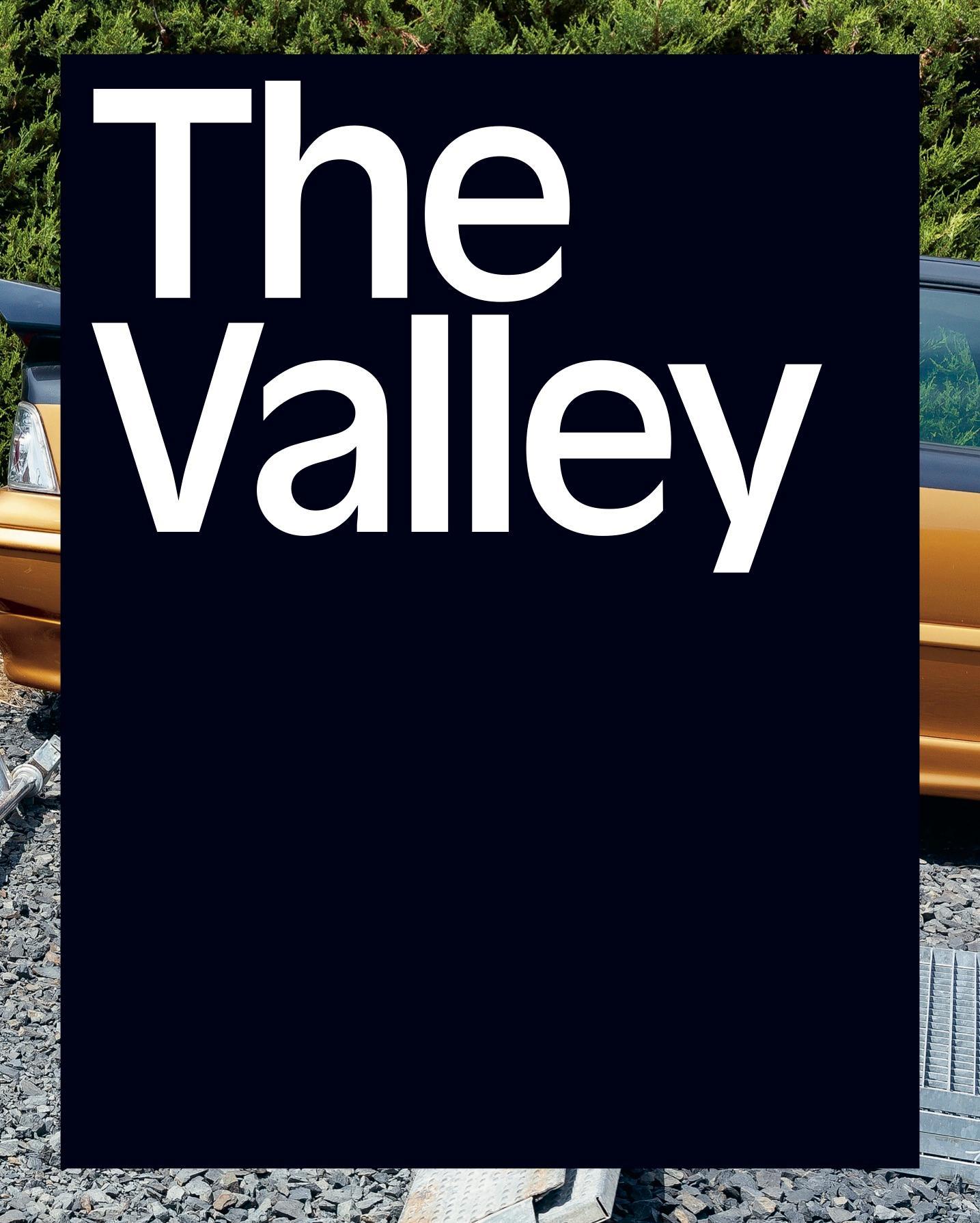 The Valley. An Archaelogy in Photographs
